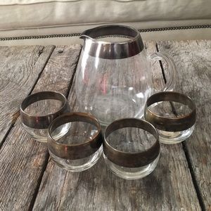 Dorothy Thorpe roly poly glasses pitcher set